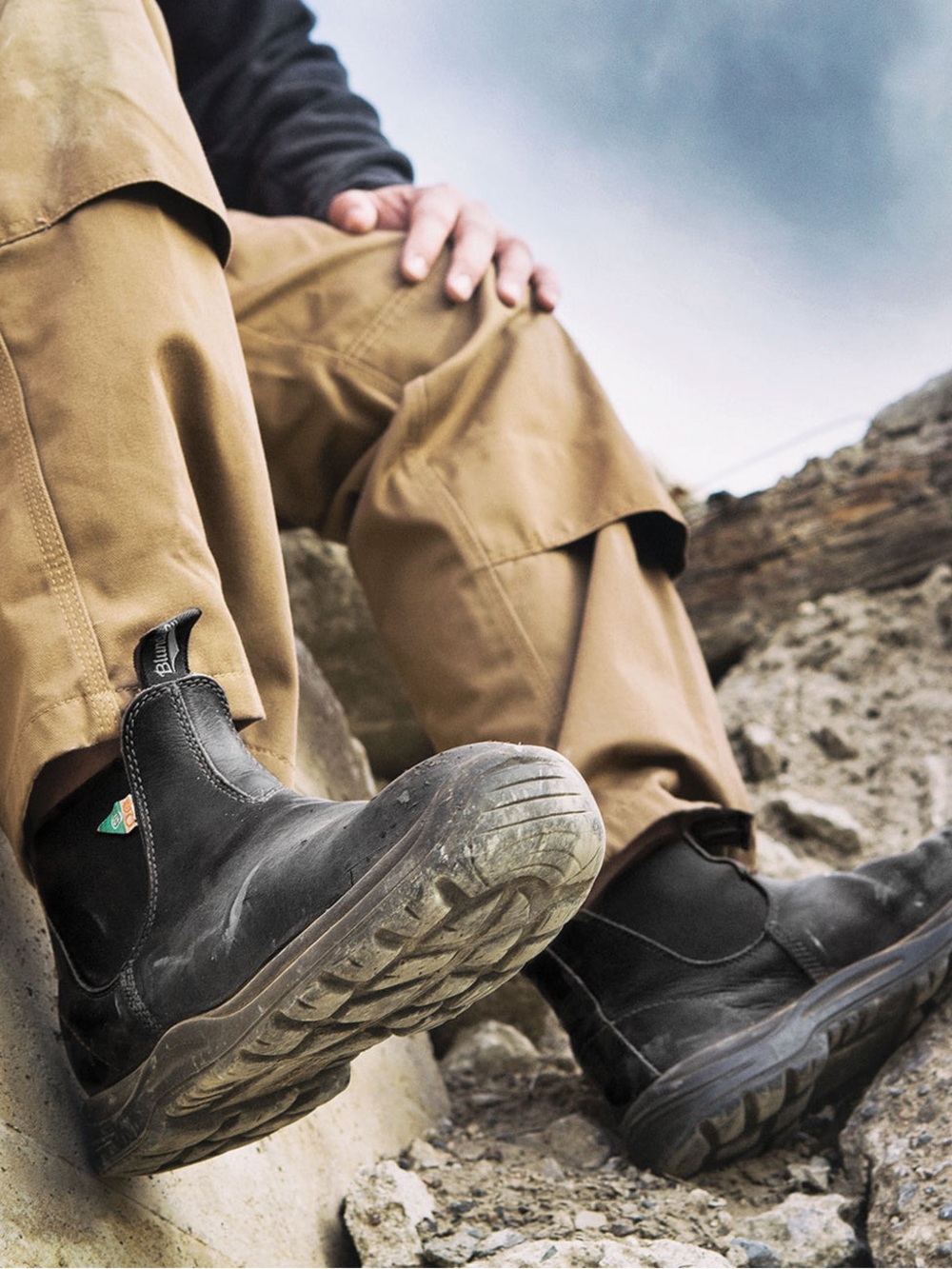 Blundstone Work & Safety Steel Toe Black Leather Chelsea Boots Unisex